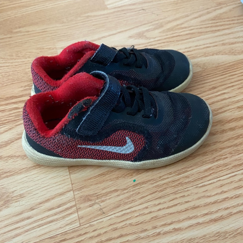 Boys size 9